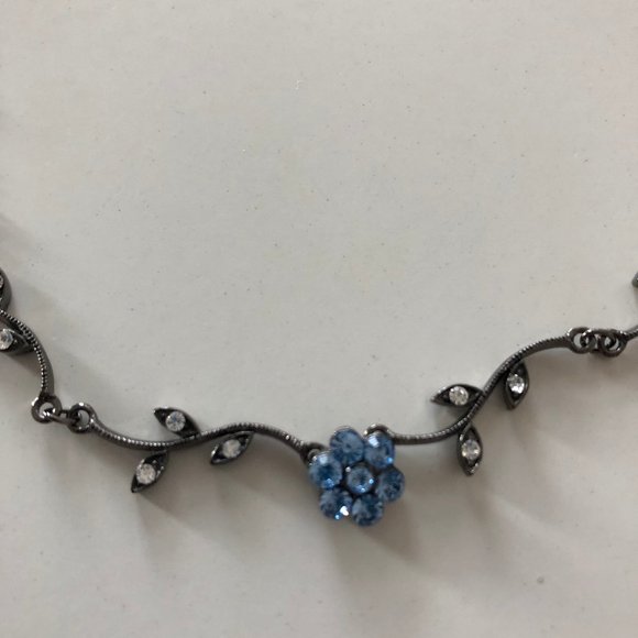 Metal Necklace with Blue and Cubic Stones - Picture 2 of 7